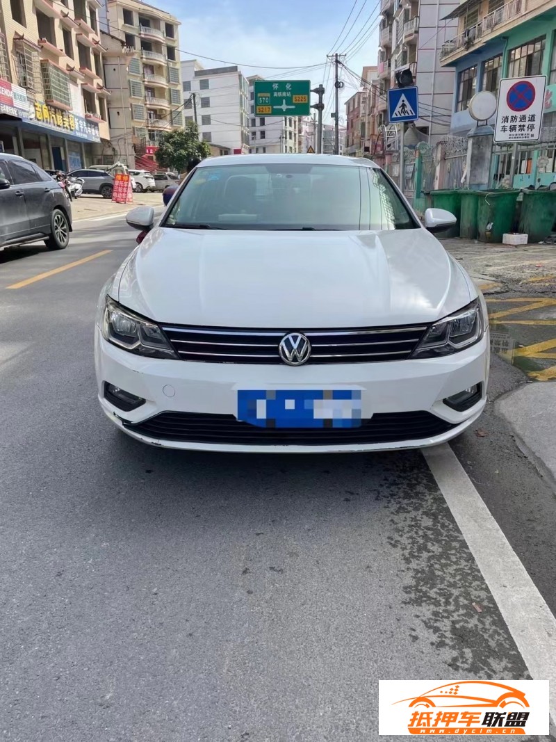  15年大眾凌渡轎車 