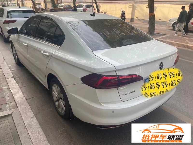  22年大眾寶來轎車 