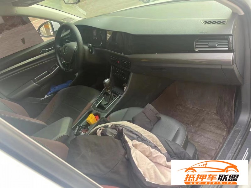  22年大眾寶來轎車 