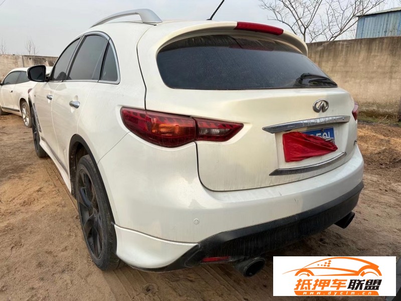  11年英菲尼迪FX35轎車 