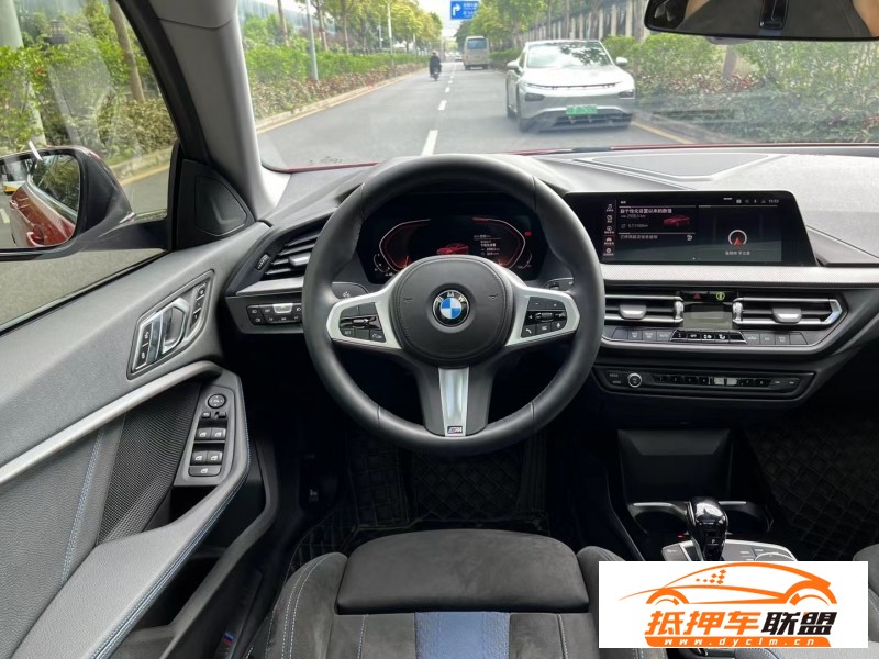  22年寶馬2系轎車 
