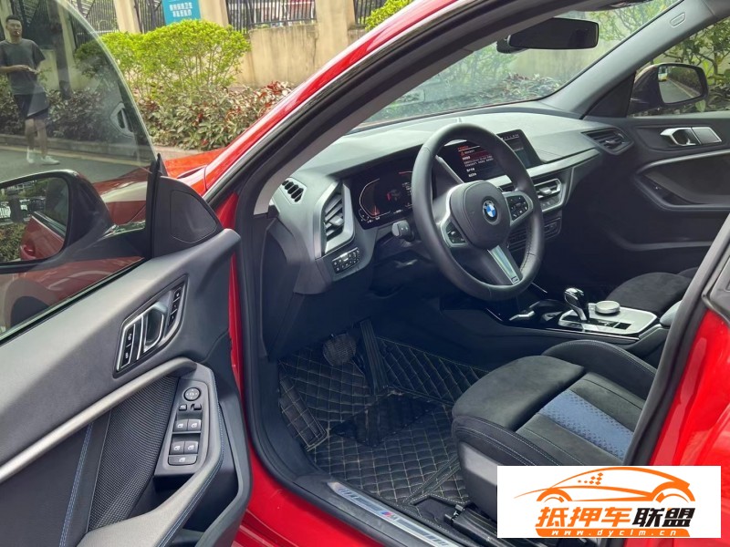  22年寶馬2系轎車 