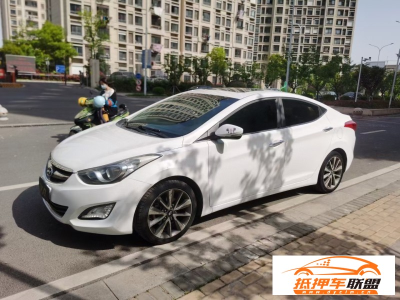  15年現(xiàn)代朗動轎車 