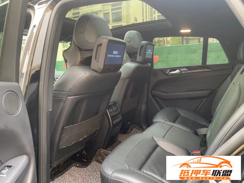  17年奔馳GLE AMGSUV 