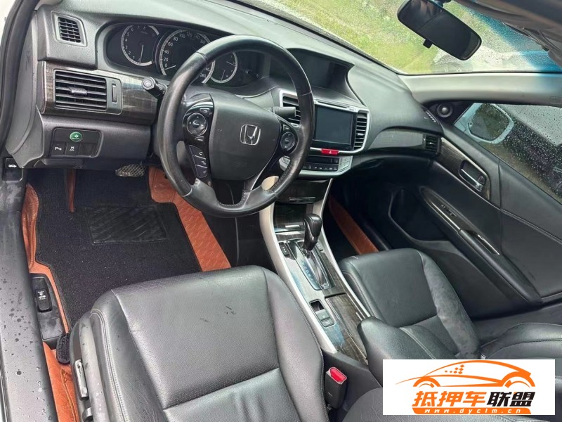  14年本田雅閣轎車 