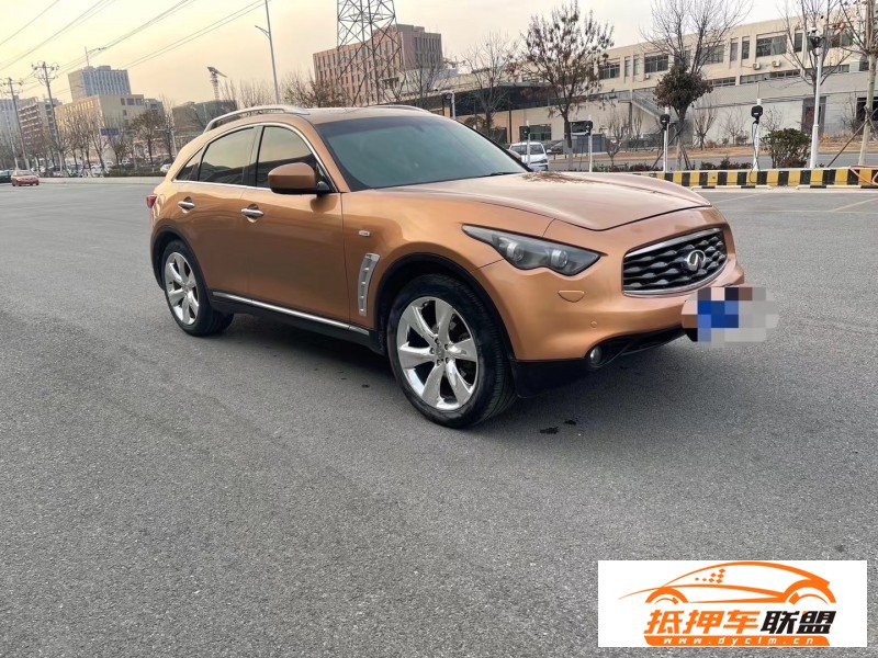  12年英菲尼迪FX35轎車 