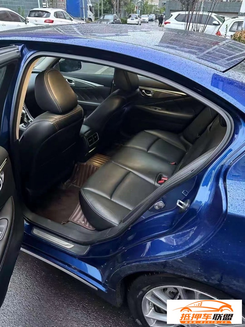  17年英菲尼迪Q50轎車 