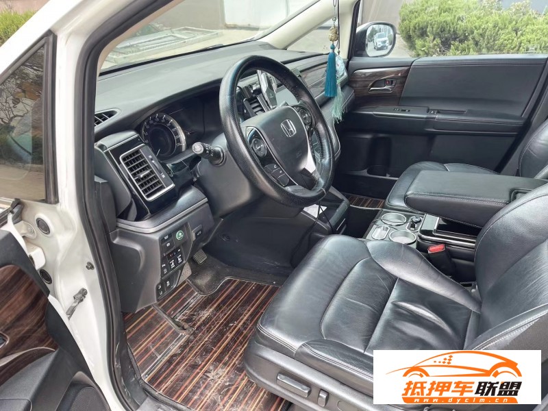  16年本田艾力紳SUV 