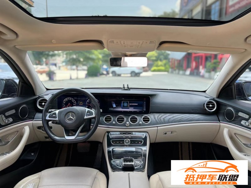  17年奔馳E轎車 