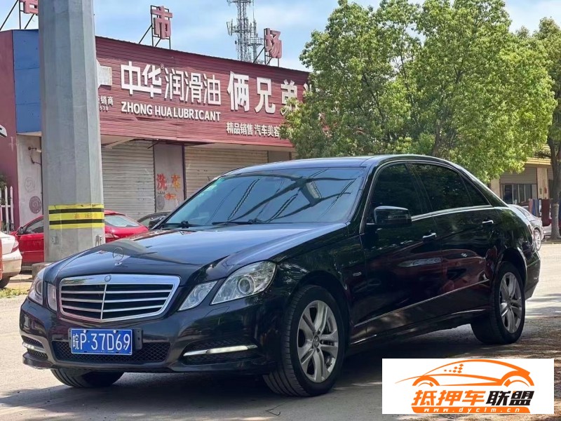 12年奔馳E轎車 