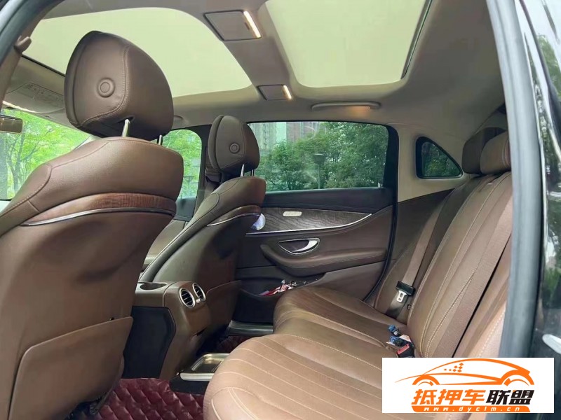 19年奔馳E轎車 