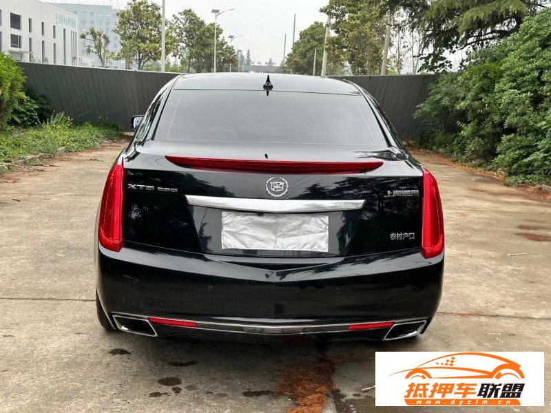  13年凱迪拉克XTS轎車 
