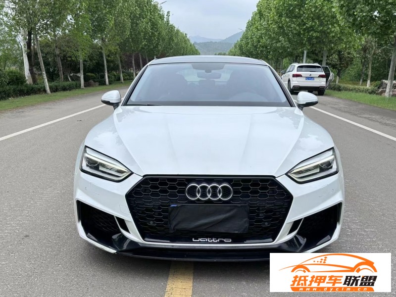  17年奧迪A5轎車 