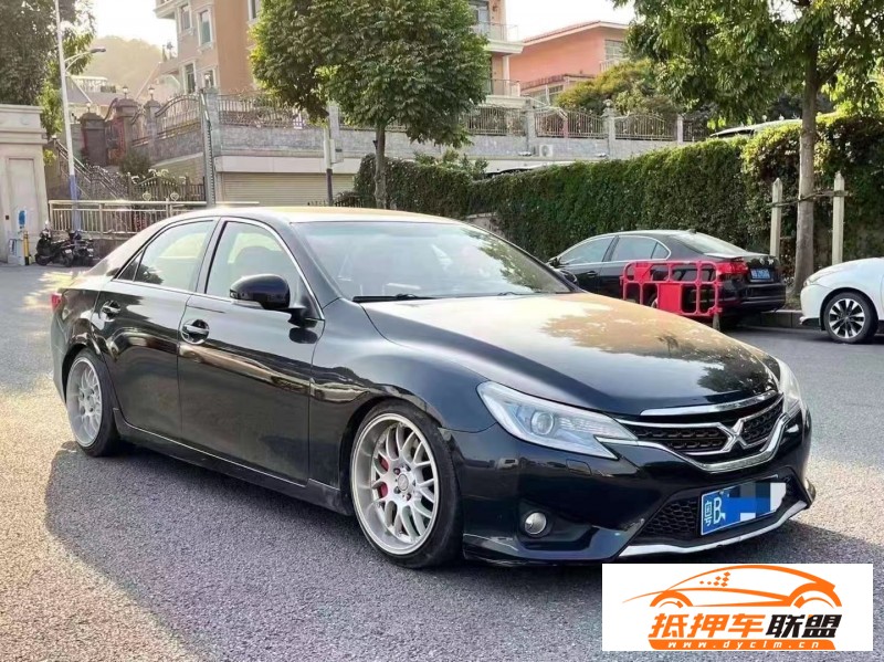  14年豐田銳志轎車 