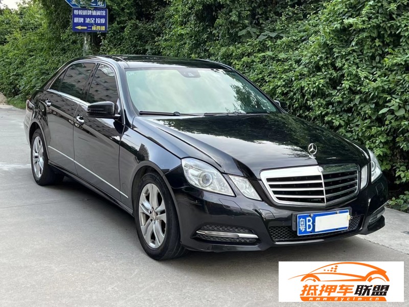  12年奔馳E轎車 