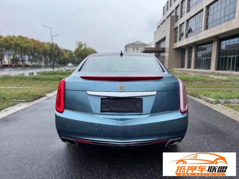  16年凱迪拉克XTS轎車 