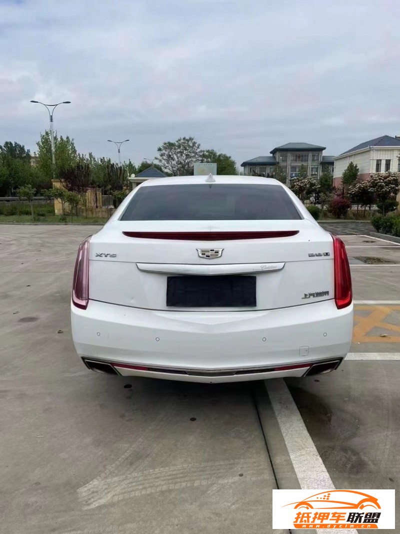  17年凱迪拉克XTS轎車 