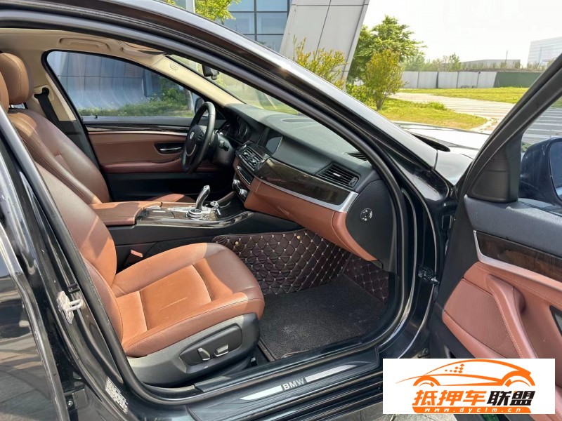  14年寶馬5系轎車 