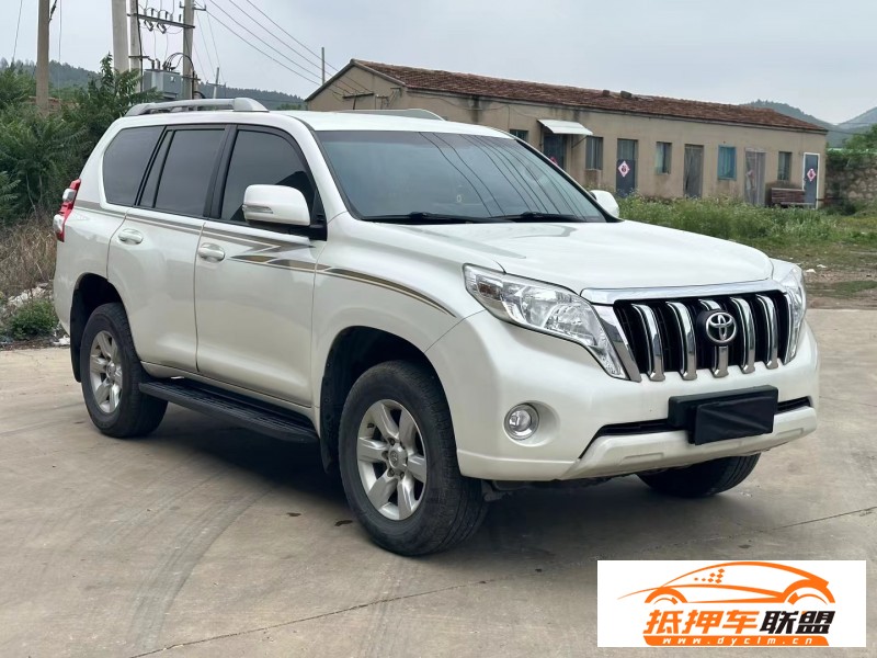  18年豐田普拉多轎車 