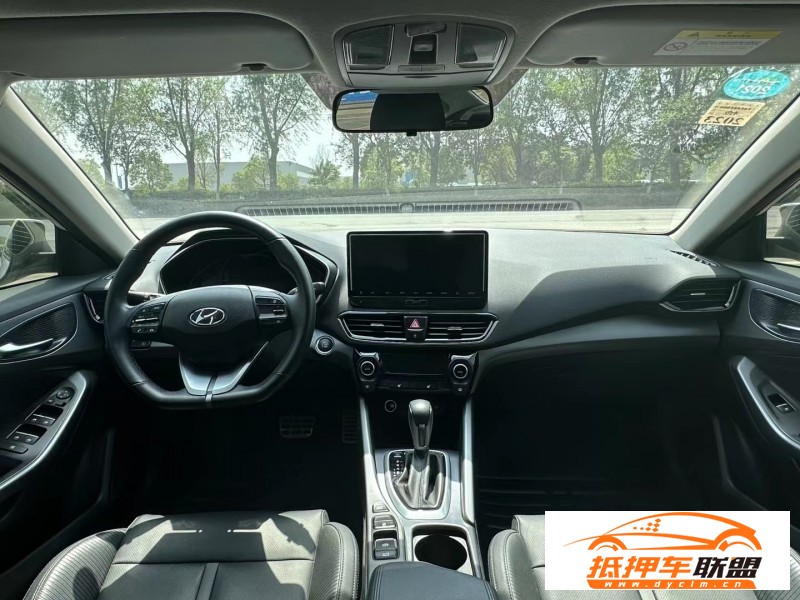  21年現(xiàn)代菲斯塔轎車 