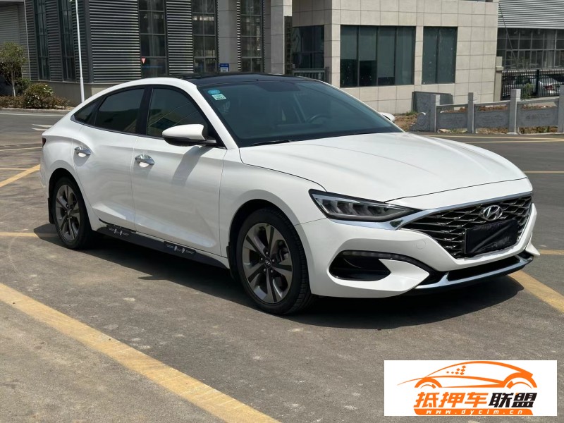  21年現(xiàn)代菲斯塔轎車 