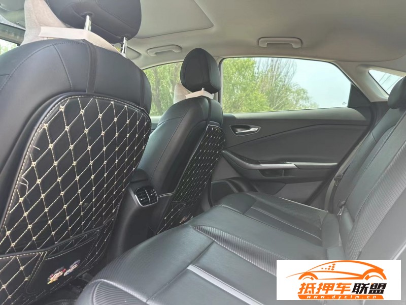  21年現(xiàn)代菲斯塔轎車 