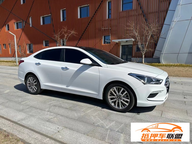 21年現(xiàn)代名圖轎車 