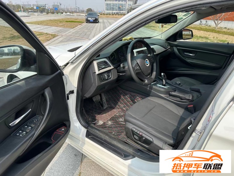  15年寶馬3系轎車 
