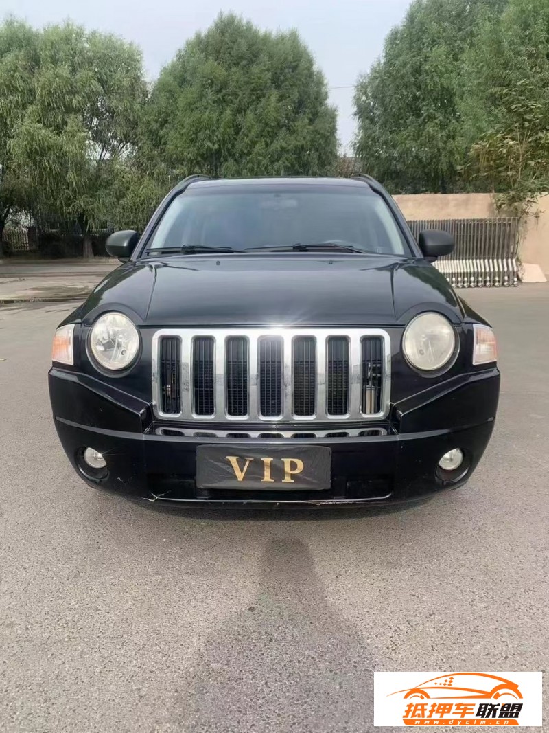  11年Jeep指南者轎車 
