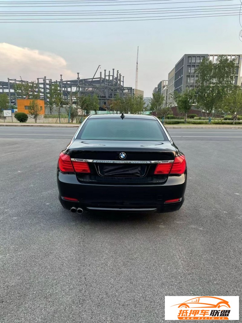  11年寶馬7系轎車 