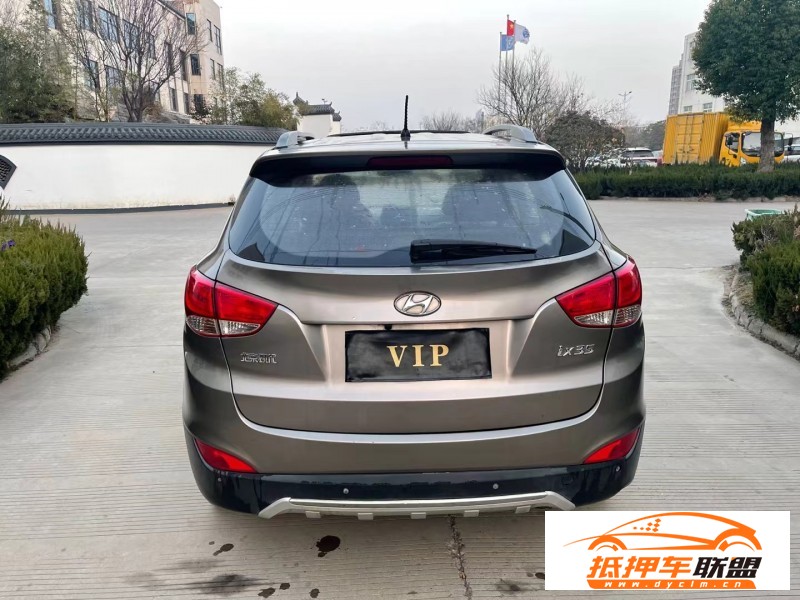  13年現(xiàn)代ix35轎車 