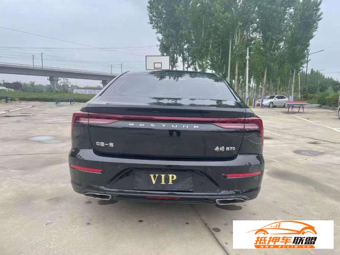 奔騰B70 2022款 奔騰B70 2.0T 自動尊享型