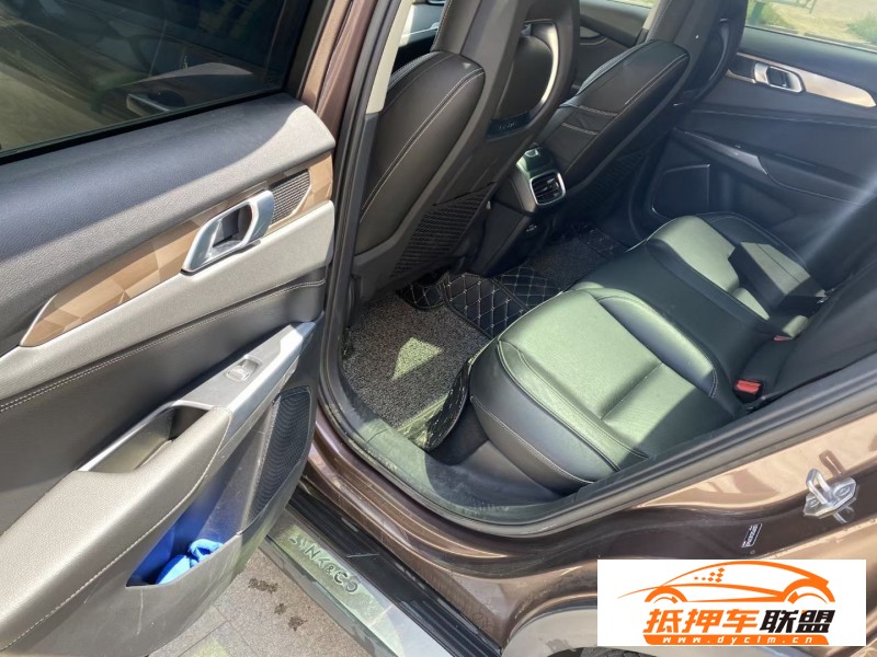  18年領(lǐng)克01轎車(chē) 
