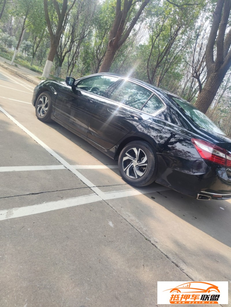  16年本田雅閣轎車 