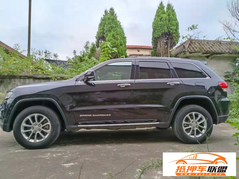  17年Jeep大切諾基(進(jìn)口)SUV 