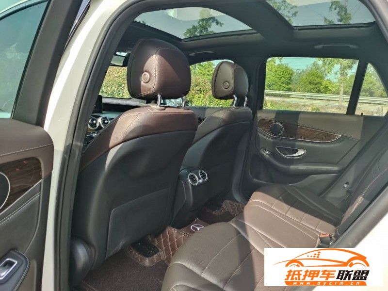  19年奔馳GLC轎車 