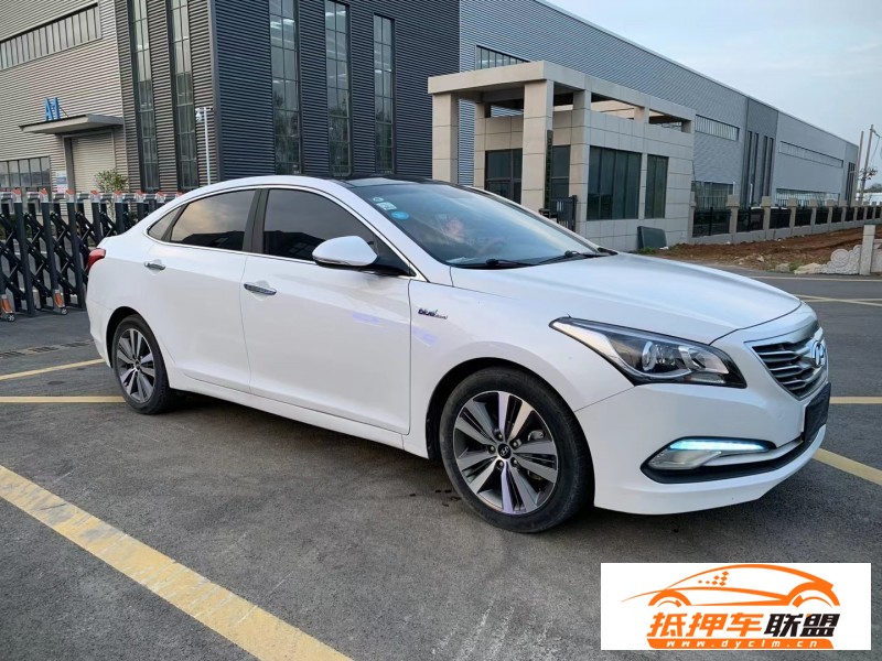  16年現(xiàn)代名圖轎車(chē) 