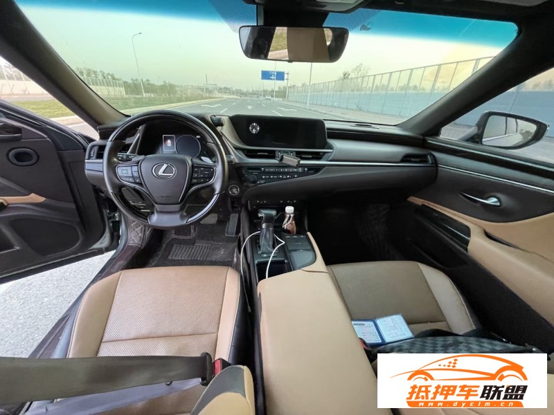  20年雷克薩斯ES轎車 
