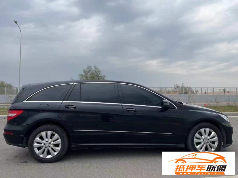  14年奔馳R級(jí)轎車 