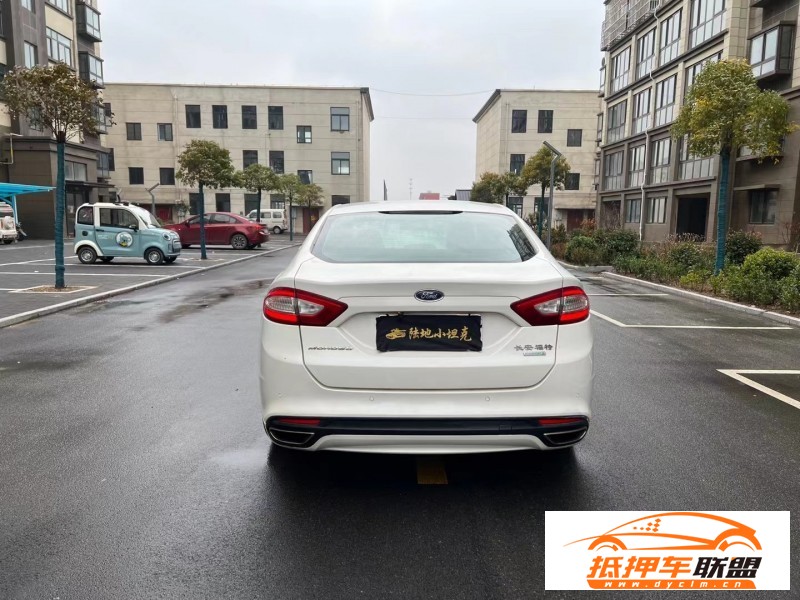  15年福特蒙迪歐轎車 