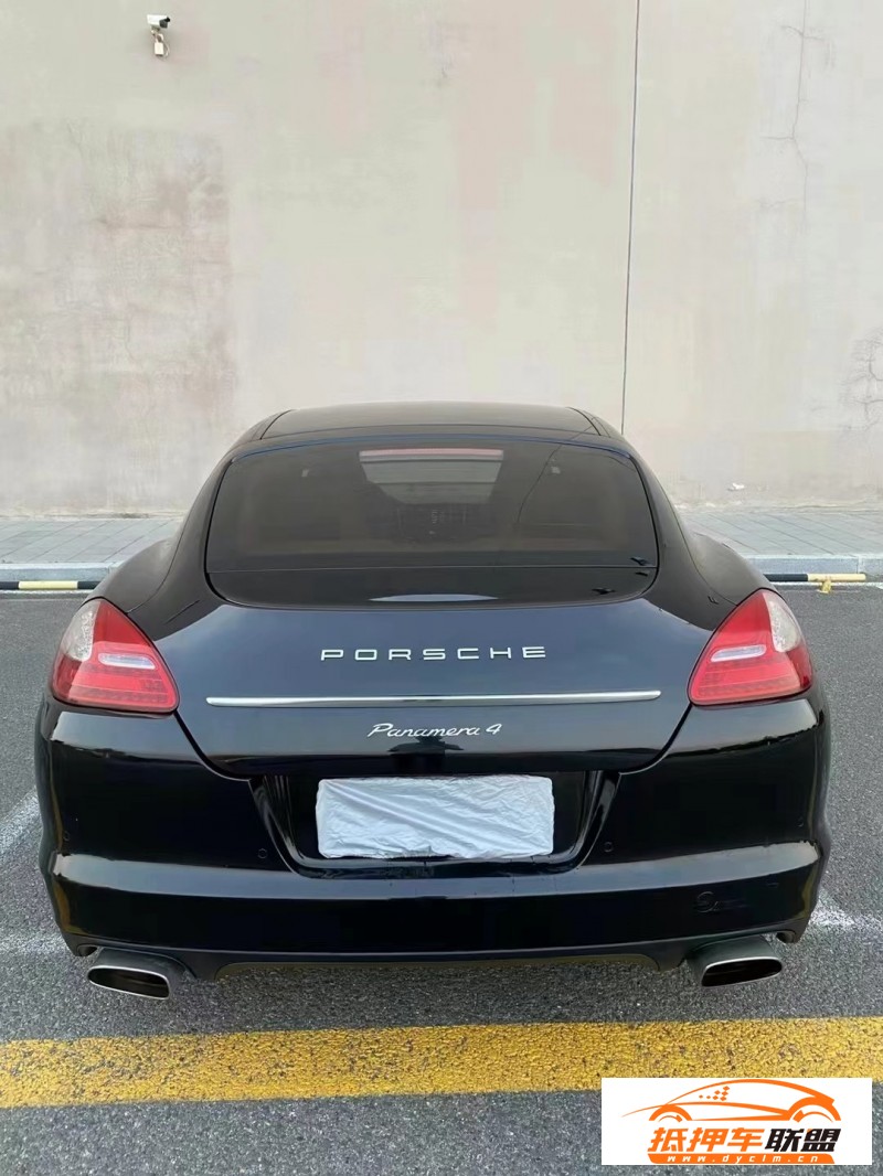  11年保時(shí)捷帕納梅拉轎車 