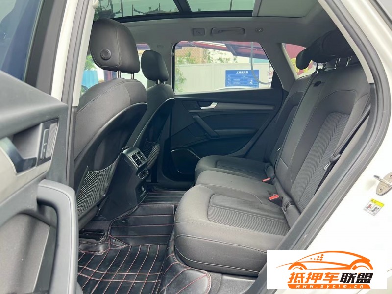  19年奧迪Q5轎車(chē) 