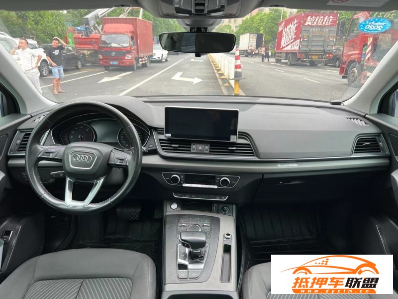  19年奧迪Q5轎車(chē) 