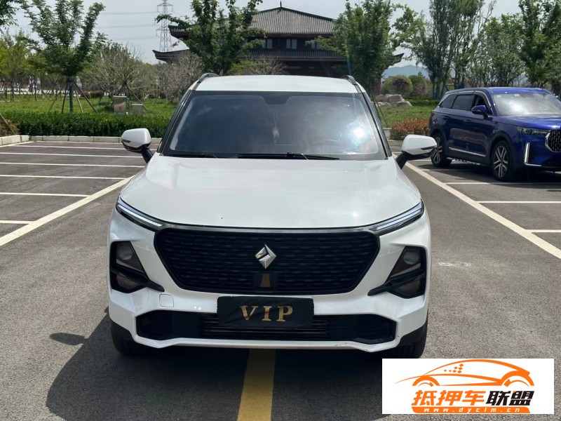  21年寶駿RS3轎車 
