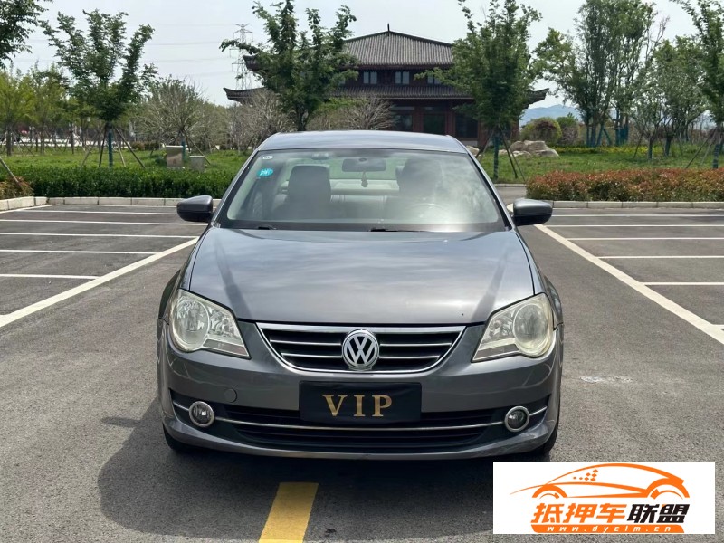  12年大眾寶來轎車 