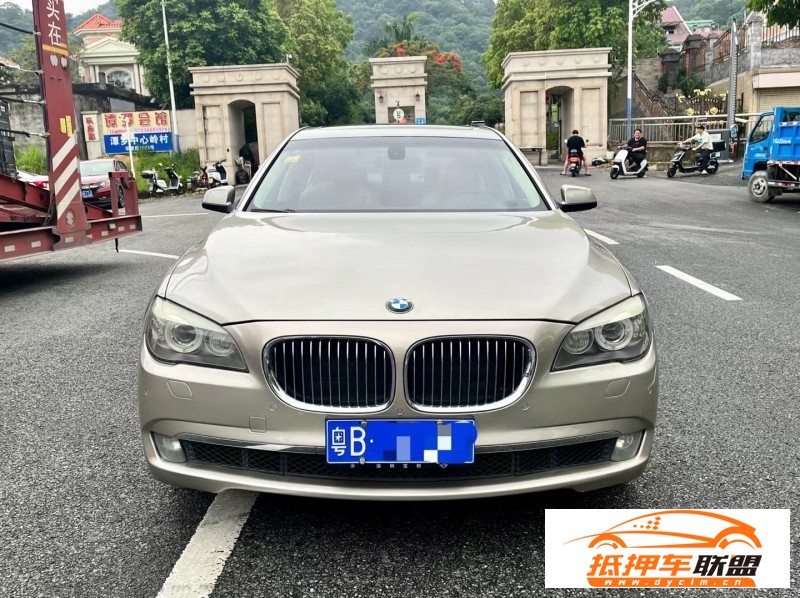  10年寶馬7系轎車 