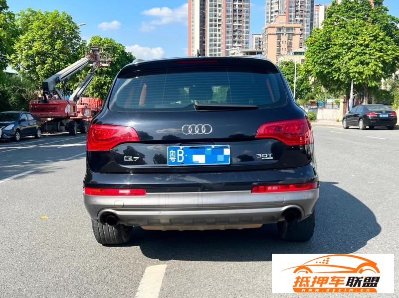  11年奧迪Q7轎車 