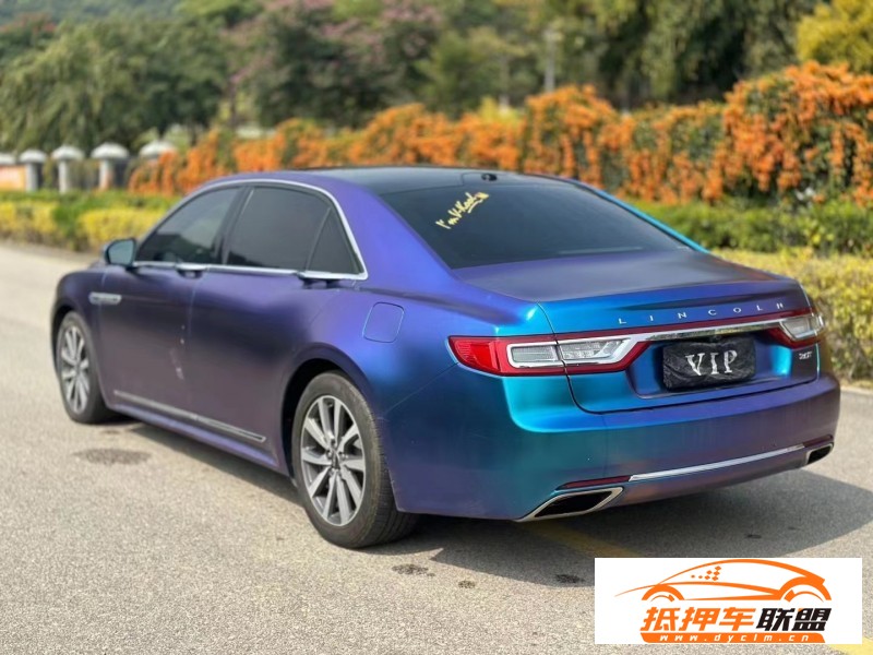  18年林肯大陸轎車 