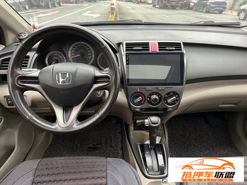  14年本田鋒范轎車 