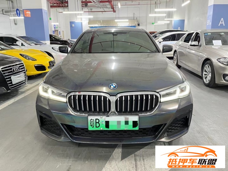  22年寶馬5系轎車 